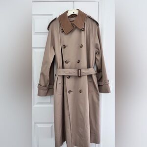 BURBERRY LONDON Classic Tan Double-Breasted Buckle Belt Trench Coat For Men